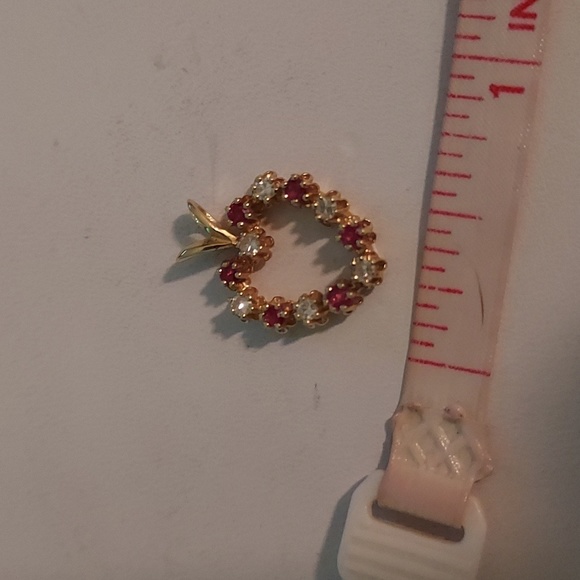 Heart Shaped Ruby & Diamond Gold Pendant - Picture 5 of 8